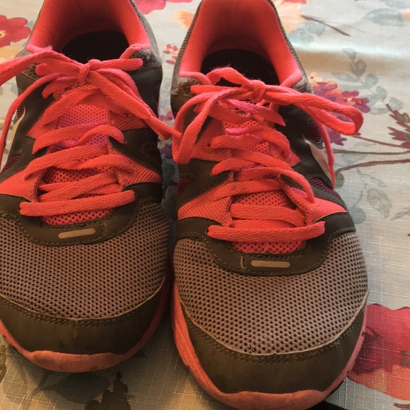 Nike Shoes Nike Tennis Shoes C Klein Sports Bra Head Band Poshmark